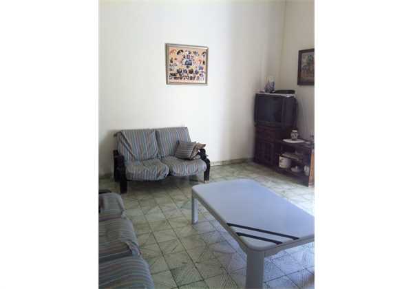 Apartment-for-Rent-in-Jerusalm-old-Katamon-Private-entrance-and-roof