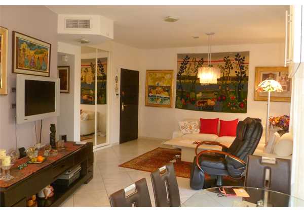 Furnished-renovated-apartment-for-rent-in-Jerusalem-Old-Katamon