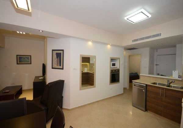 Vacation-rentals-in-Israel-2-Bendroom-Apartment
