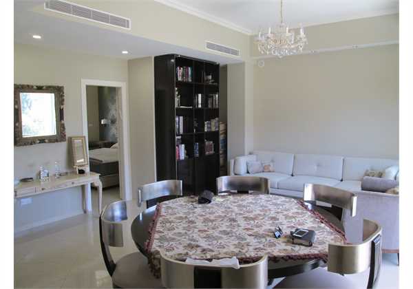 for-rent-Beautiful-and-Furnished-2-bedroom-in-Rechavia-garden-jerusalem