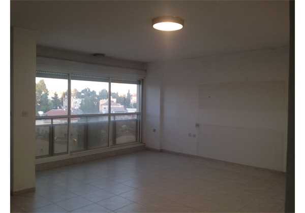 for-rent-Large-3.5-rooms-unfurnished-in-the-Wolfson-building-Jerusalem
