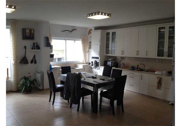 for-rent-Large-and-spacious-4-room-apartment-on-Ramban-ST-Rechavia.-jerusalem