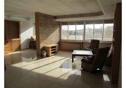 for-sale-Large-and-spacious-apartment-on-Keren-Hayesod-Talbiah