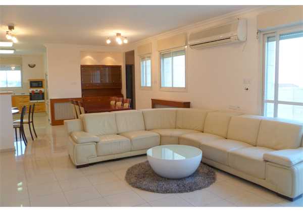 For Rent: Furnished 4 bedroom Apartment in Arnona